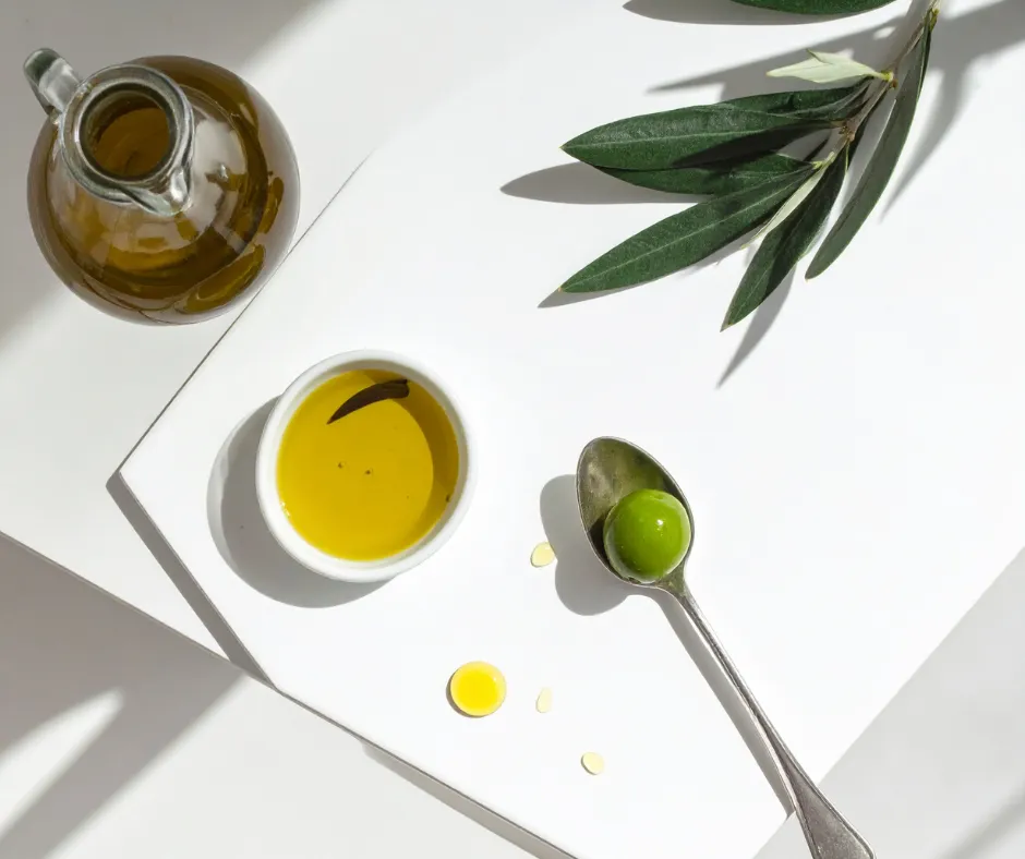 bain d'huile d'olive pour cheveux