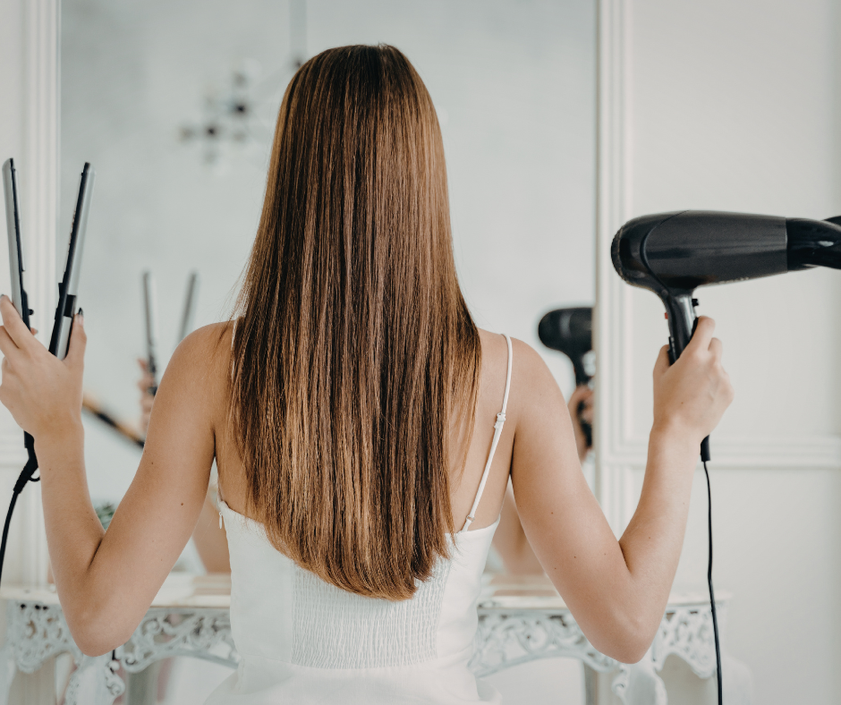 sèche cheveux et lisseur femme cheveux lisses cheveux abîmés remède naturel