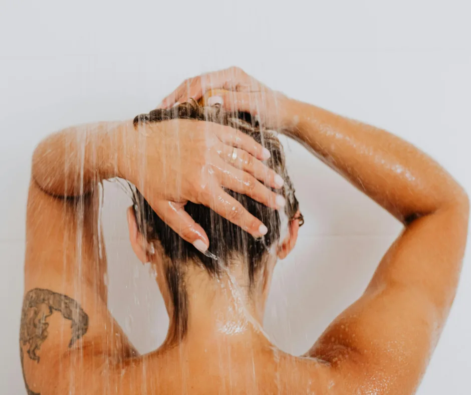 rinçage eau froide cheveux abîmés remède naturel
